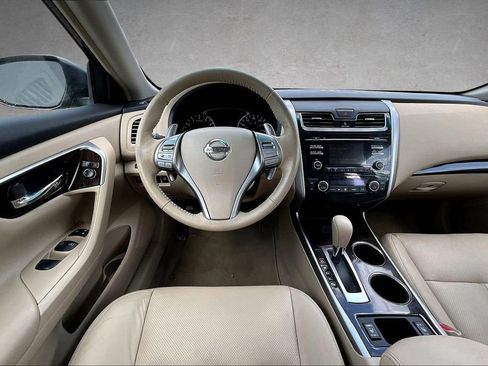 Used 2013 Nissan Altima 3.5 SL image 9