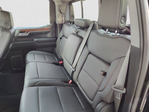 Used 2022 GMC Sierra 1500 Denali w/ Denali Reserve Package AWD/4WD image 18