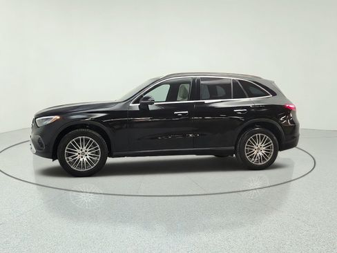 Used 2024 Mercedes-Benz GLC 300 4MATIC image 8