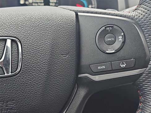 Used 2022 Honda Pilot TrailSport image 23