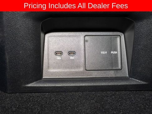Used 2022 Volkswagen Atlas SEL R-Line AWD/4WD image 9