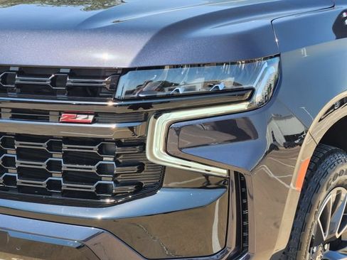 Used 2024 Chevrolet Tahoe Z71 w/ Luxury Package AWD/4WD image 16