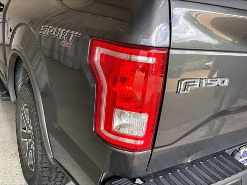 Used 2016 Ford F150 XLT w/ Equipment Group 302A Luxury AWD/4WD image 13