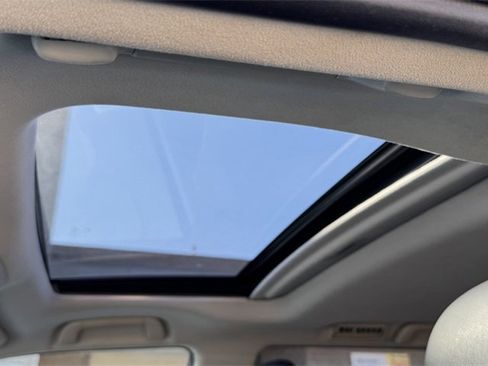 Used 2017 Lexus GX 460 image 16