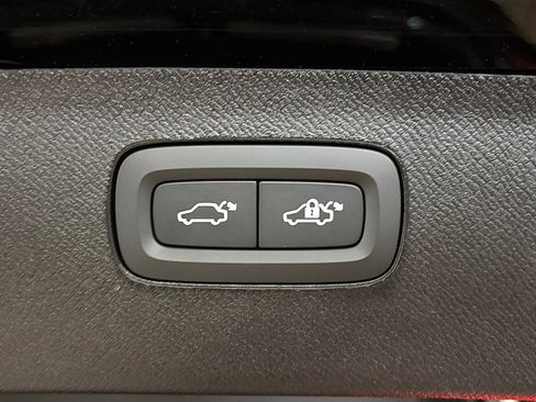 New 2026 Volvo XC90 B6 Ultra w/ Protection Package AWD/4WD image 38