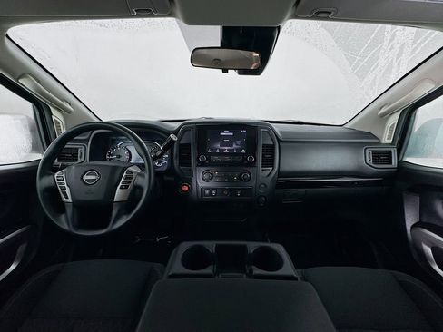 Used 2023 Nissan Titan SV image 36