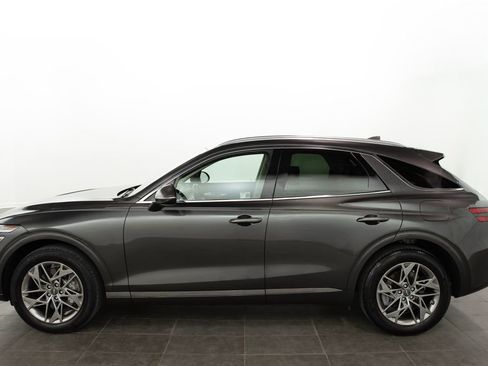 Used 2025 Genesis GV70 2.5T AWD/4WD image 6