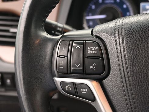 Used 2016 Toyota Sienna Limited Premium AWD/4WD image 37
