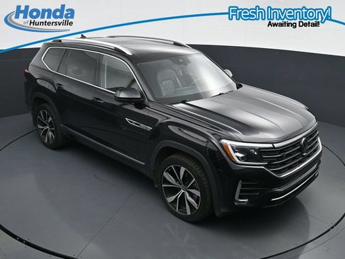 Used 2024 Volkswagen Atlas SEL Premium R-Line AWD/4WD image 18