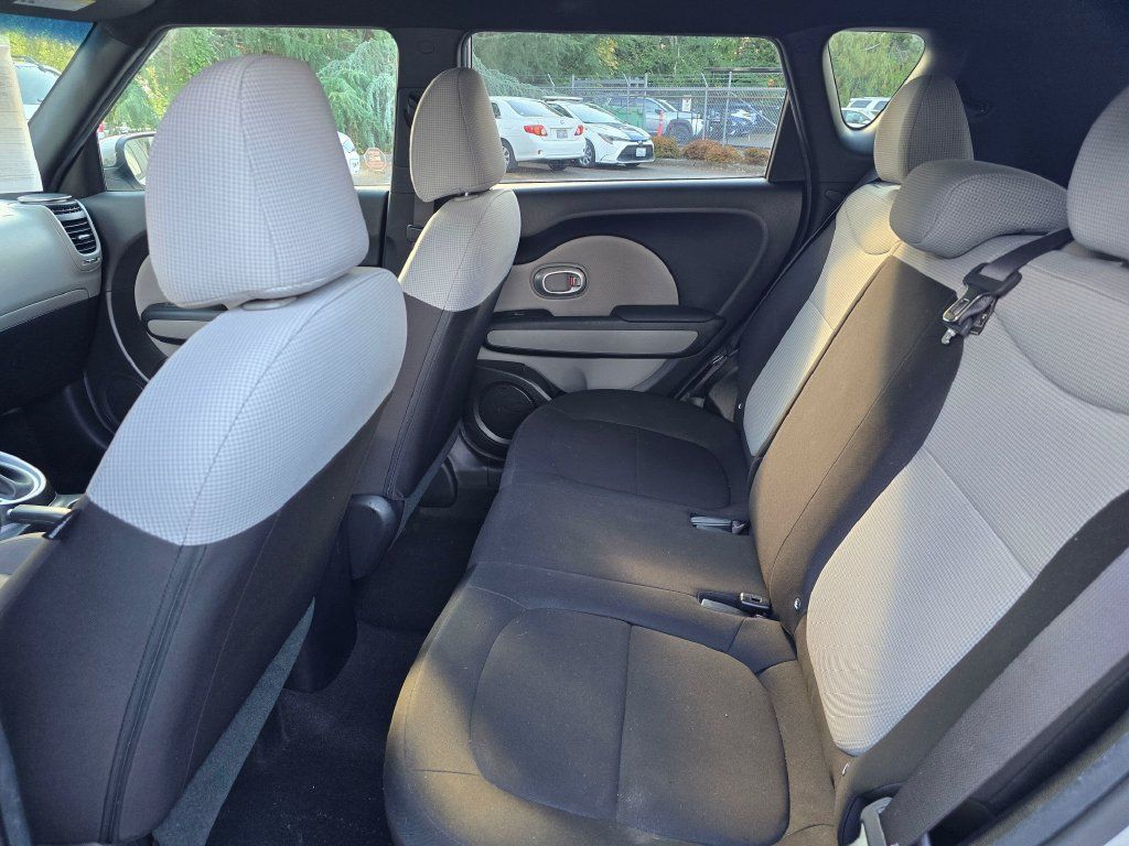 Used 2017 Kia Soul FWD image 10