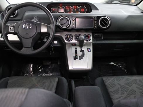 Used 2013 Scion xB 10 Series image 2
