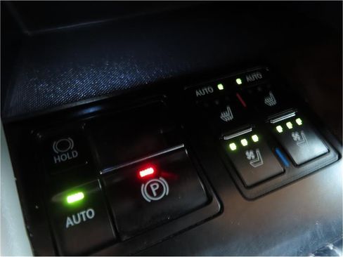 Used 2019 Lexus RX 450h AWD image 25