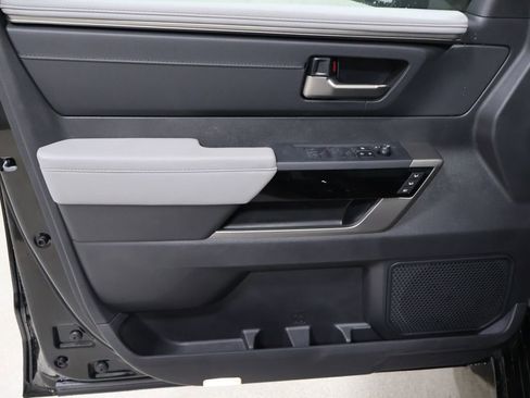 New 2026 Toyota Tundra Limited AWD/4WD image 9
