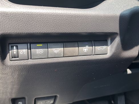 Used 2021 Toyota RAV4 XLE Premium AWD/4WD image 24