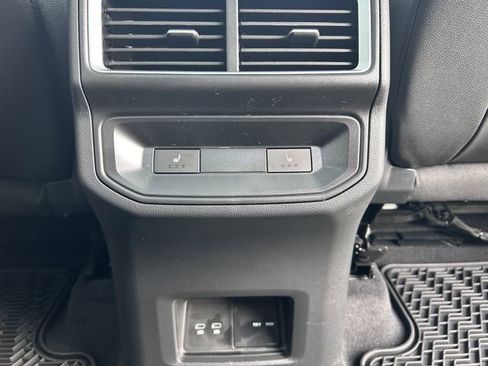 New 2026 Volkswagen Atlas Cross Sport SEL R-Line AWD/4WD image 29