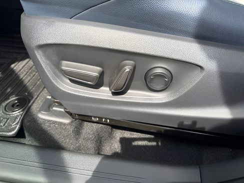 Used 2023 Subaru Solterra AWD image 10