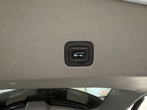 Used 2020 Cadillac XT6 Premium Luxury AWD/4WD image 35
