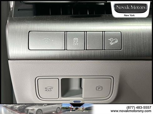 Used 2025 Hyundai Kona Limited image 23