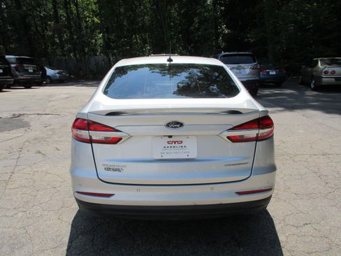 Used 2019 Ford Fusion Energi Titanium FWD image 6