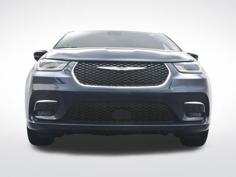 Used 2025 Chrysler Pacifica Select FWD image 31