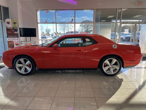 Used 2009 Dodge Challenger SRT8 w/ SRT Option Group II image 8