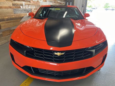 Used 2020 Chevrolet Camaro LS RWD image 7