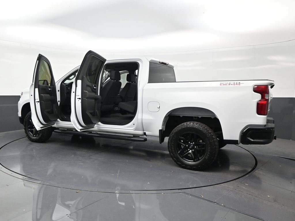 Used 2024 Chevrolet Silverado 1500 Custom Trail Boss AWD/4WD image 31