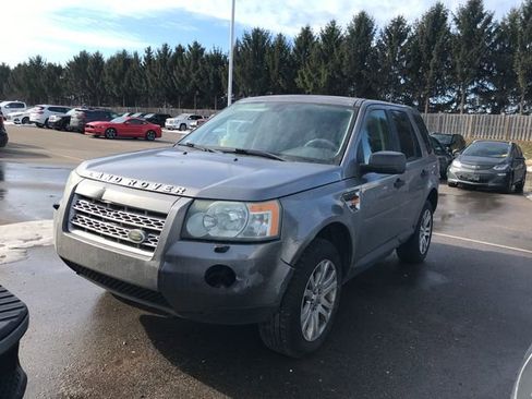 Used 2008 Land Rover LR2 SE image 1
