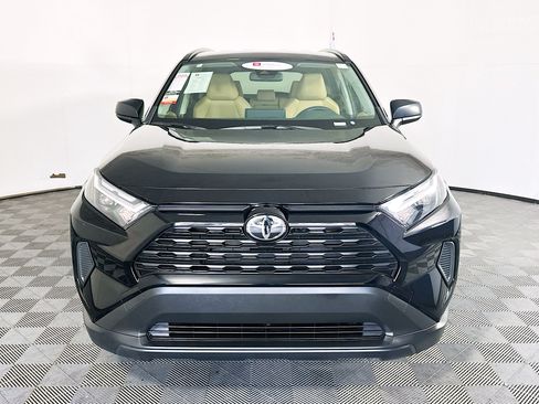 Certified 2025 Toyota RAV4 LE AWD/4WD image 8