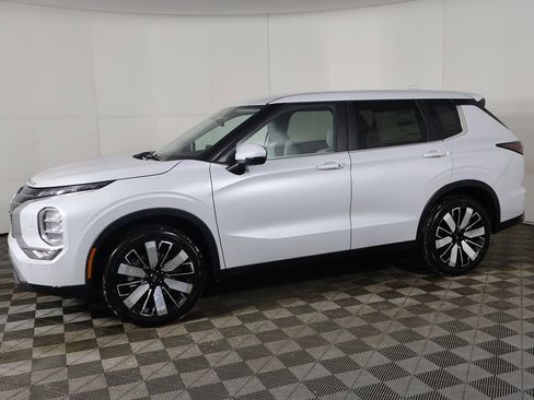 New 2026 Mitsubishi Outlander SE AWD/4WD image 19