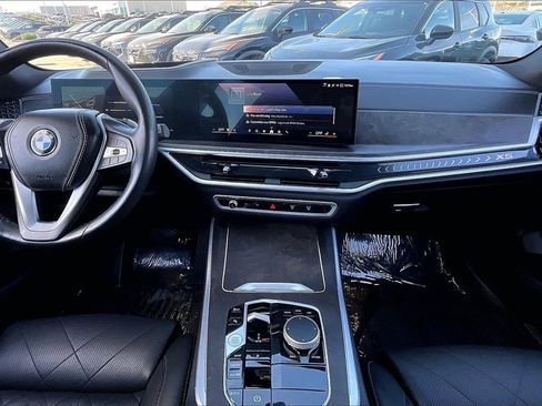 Used 2025 BMW X5 sDrive40i image 16
