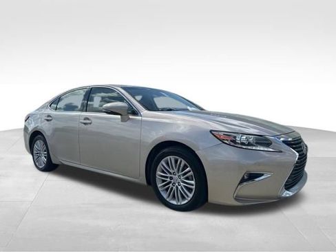Used 2016 Lexus ES 350 w/ Premium Package w/Wood Trim image 24