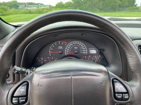 Used 2002 Chevrolet Camaro Z28 w/ SS Performance/Appearance Pkg RWD image 95