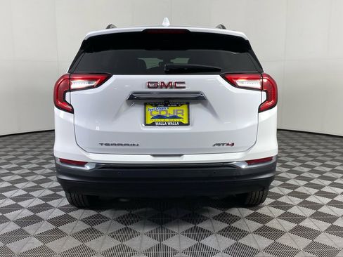 Used 2024 GMC Terrain AT4 w/ Infotainment Package II image 7