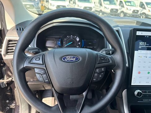 Used 2022 Ford Edge SE w/ Black Appearance Package AWD/4WD image 23