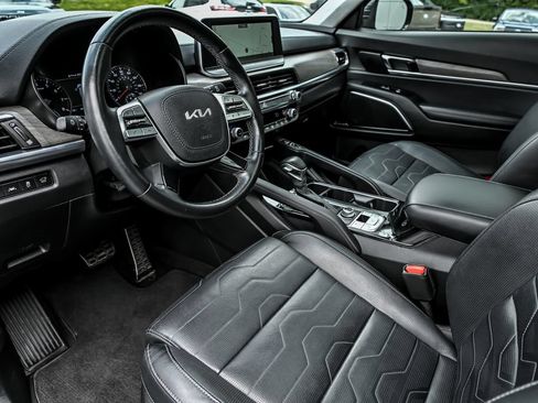 Used 2022 Kia Telluride SX w/ SX Prestige Package AWD/4WD image 11