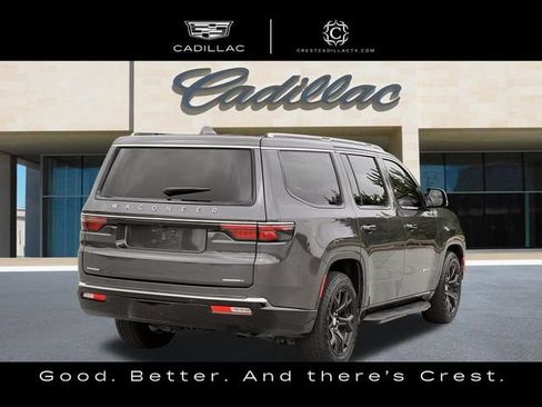 Used 2022 Jeep Wagoneer Series I w/ Premium Group I AWD/4WD image 3