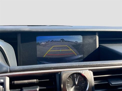 Used 2017 Lexus IS 200t image 13