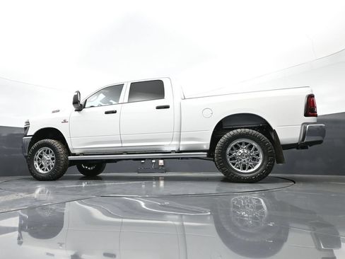 New 2026 RAM 2500 Tradesman AWD/4WD image 39