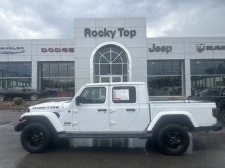 Used 2025 Jeep Gladiator Sport AWD/4WD video 1