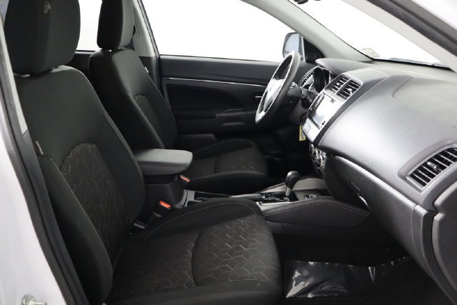 Used 2024 Mitsubishi Outlander Sport ES AWD/4WD image 16