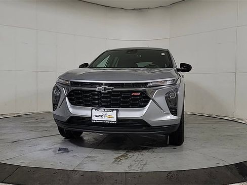 Certified 2024 Chevrolet Trax RS w/ Driver Confidence Package image 3