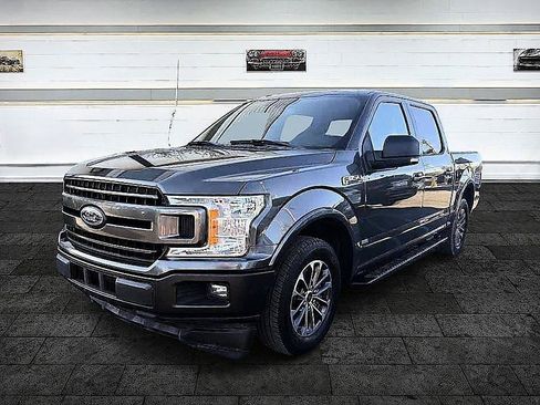 Used 2018 Ford F150 XLT w/ Equipment Group 302A Luxury RWD image 2