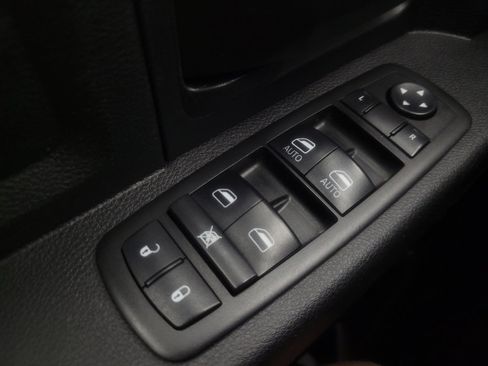 Used 2014 RAM 1500 Express AWD/4WD image 27