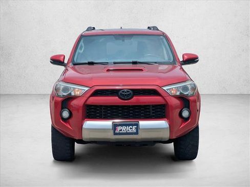 Used 2019 Toyota 4Runner TRD Off-Road Premium AWD/4WD image 2