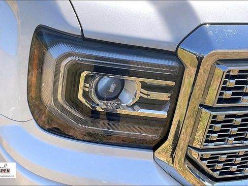 Used 2018 GMC Sierra 1500 Denali AWD/4WD image 29
