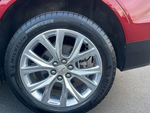 Used 2019 Cadillac XT5 Luxury image 30