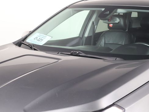 Used 2021 GMC Terrain SLT image 12