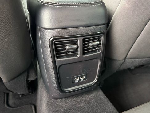 Used 2021 Dodge Charger SXT w/ Blacktop Package image 15