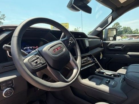 New 2026 GMC Sierra 2500 AT4 w/ LPO, Black Badging Package AWD/4WD image 9
